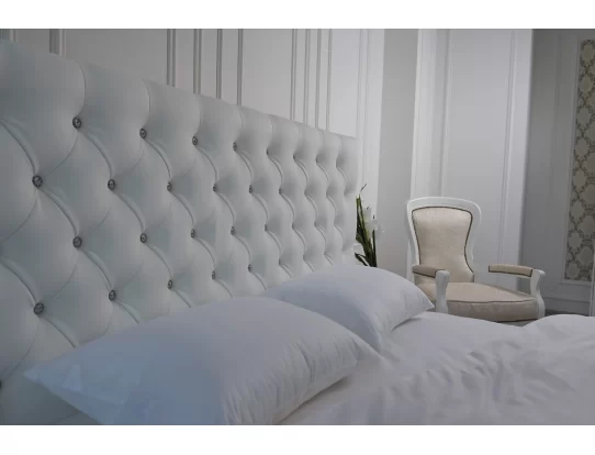 Изголовье с каретной стяжкой, высота 150см