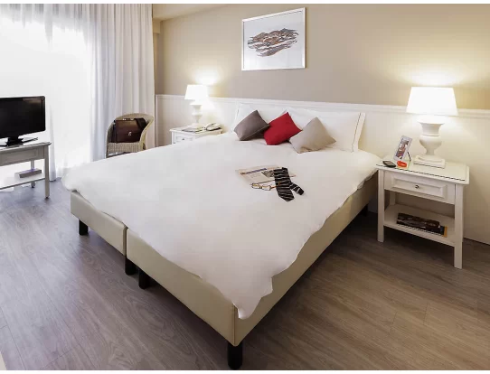 Кровать  с матрасом Ададжио Медиум