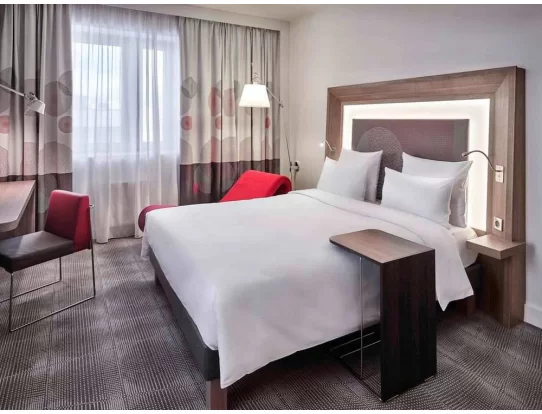 Кровать с матрасом Новотель