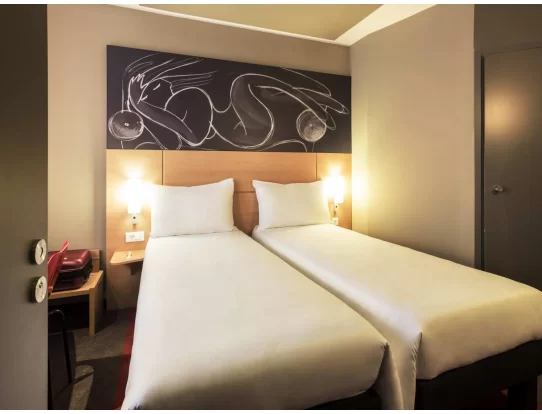 Кровать с матрасом Ибис