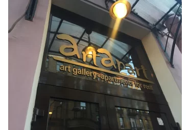 Поставка кроватей типа тахта в отель "ArtApart", г. Санкт-Петербург