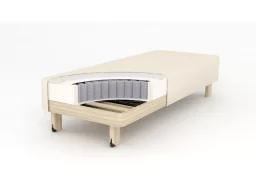 Тахта с гнутоклееными ножками с наматрасником